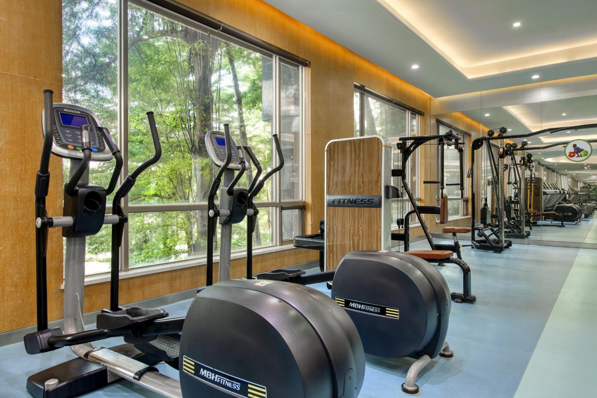 Dongguan Royal Garden Hotel Экстерьер фото